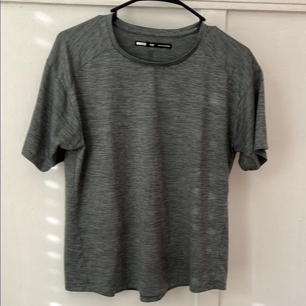 REI coOP Gray/Green Short Sleeve Tee with Crew Neck and Heathered Texture